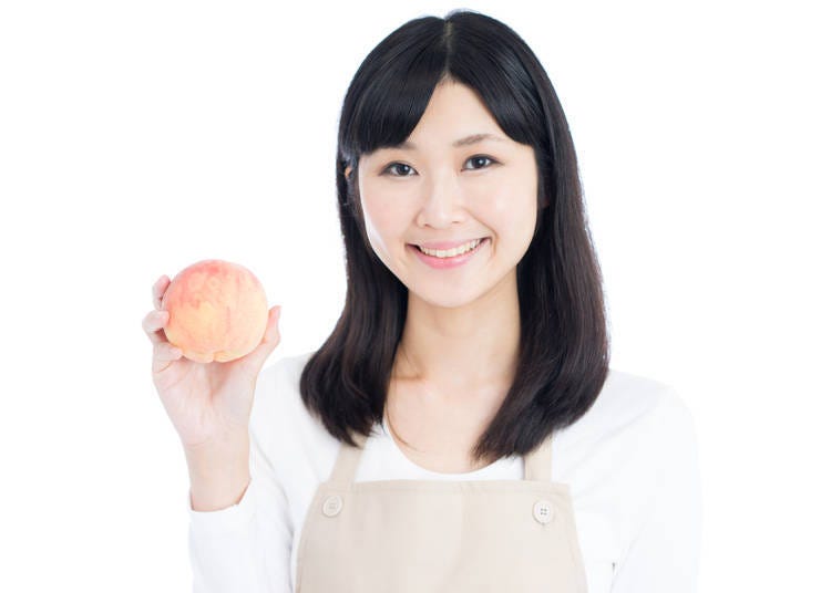 日本水蜜桃挑选方法5字诀：「色、形、大、皮、香」
