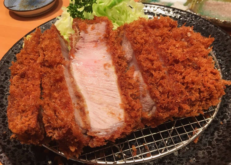 Special loin cutlet (toku ro-su katsu) lunch set: 2,300 yen
