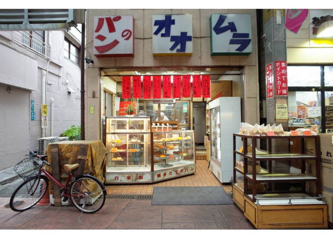 おいしい食べ歩きグルメが超充実 1日券で1日満喫 東京さくらトラム 都電荒川線 沿線グルメ旅 Live Japan 日本の旅行 観光 体験ガイド