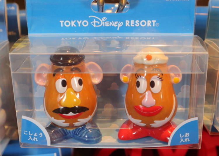 Mr. and Mrs. Potato Head Salt & Pepper Shakers, 2,000 yen (Cruet Set)