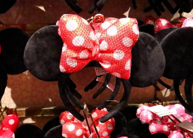 Minnie Headband: the Big Ribbon is Simply Adorable! (1,400 yen each)