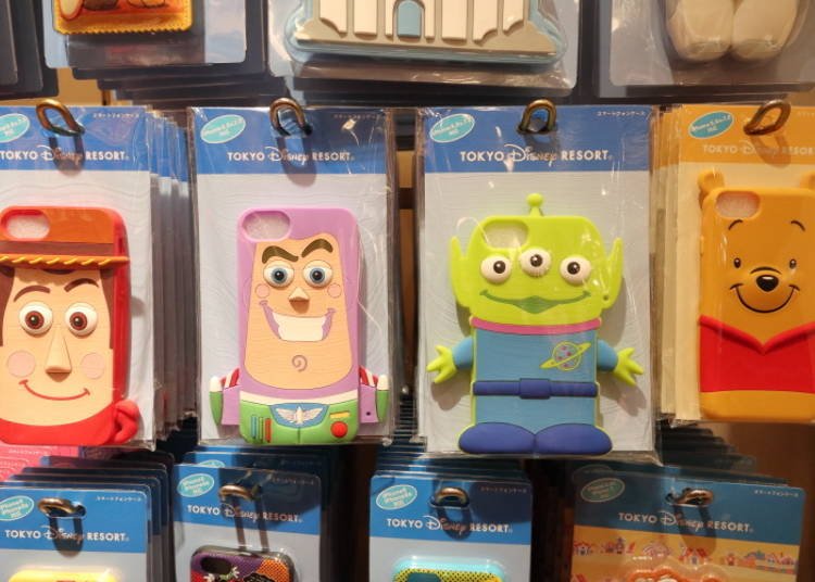 Silicone Smartphone Cases: a Quirky 3D Design of Your Favorite Characters! (2,400 yen each)