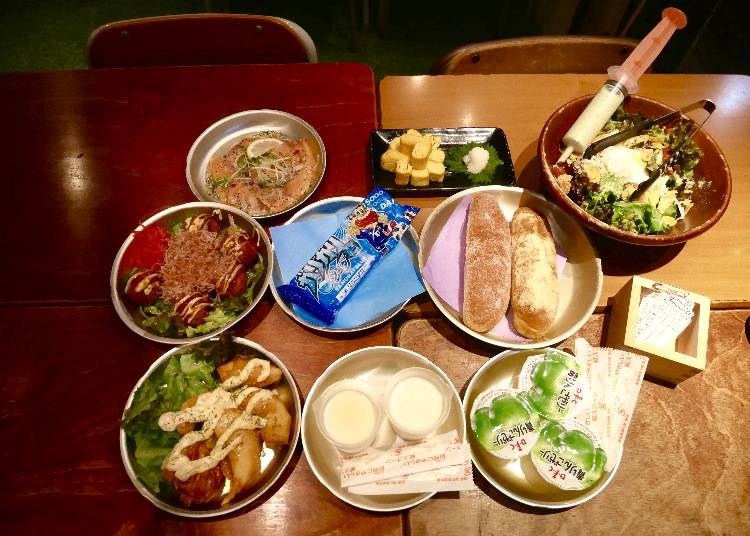 超吸睛的針筒注射沙拉+美味有趣餐點 吃到飽只要3000日圓起