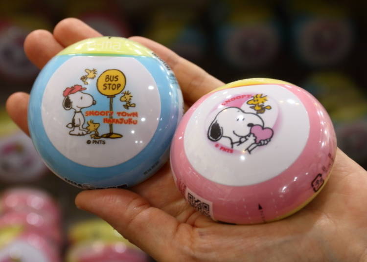 e-ma Throat Lozenges which are very popular in Japan, with Snoopy illustrations. Sold only at the Harajuku store. 380 yen each (tax not included)