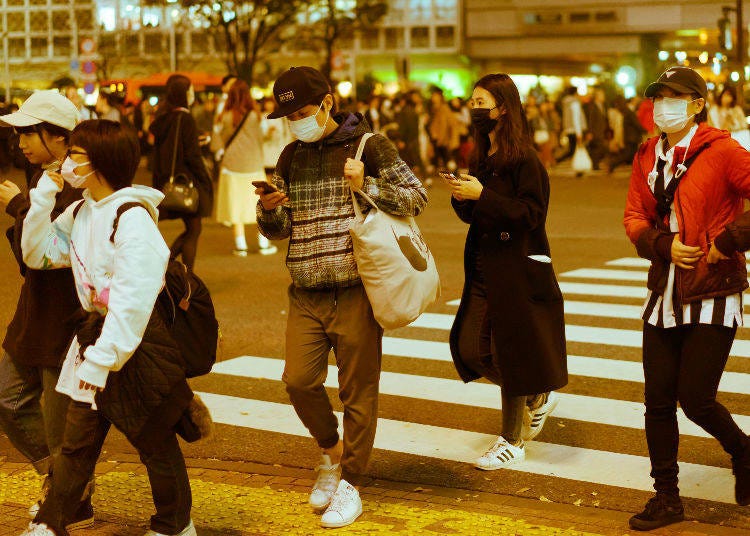 The Reason Japanese Wear Face Masks: “To Prevent Catching a Cold and Hide the Fact You Aren’t Wearing Makeup”