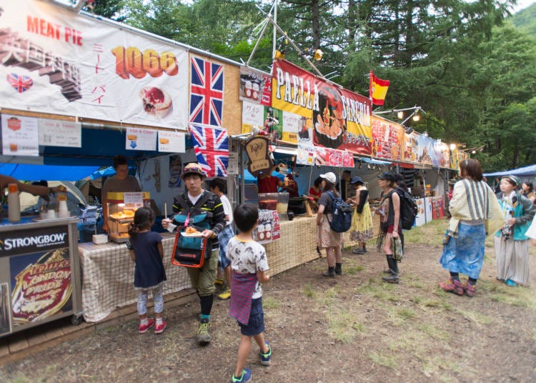 Foodie heaven! Some of the incredible food stalls at Fuji Rock. Image (C) Noriteru Ino.