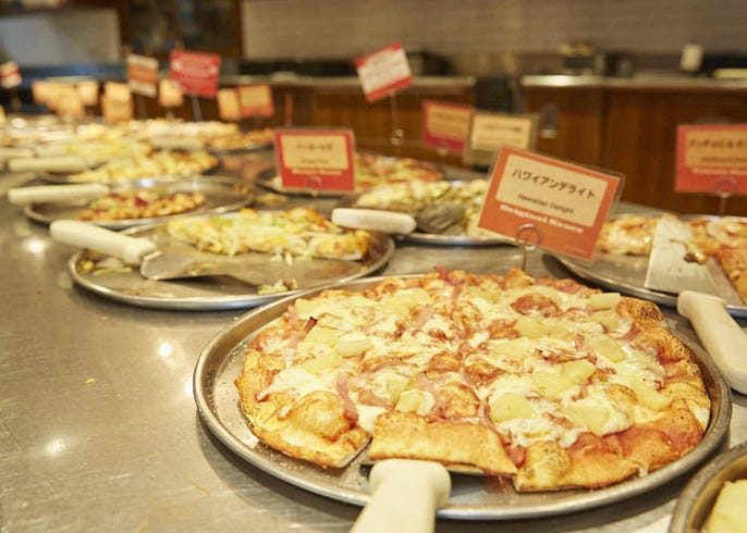 Just How Good is Japan's Pizza Buffet?! Italian Reviews ...