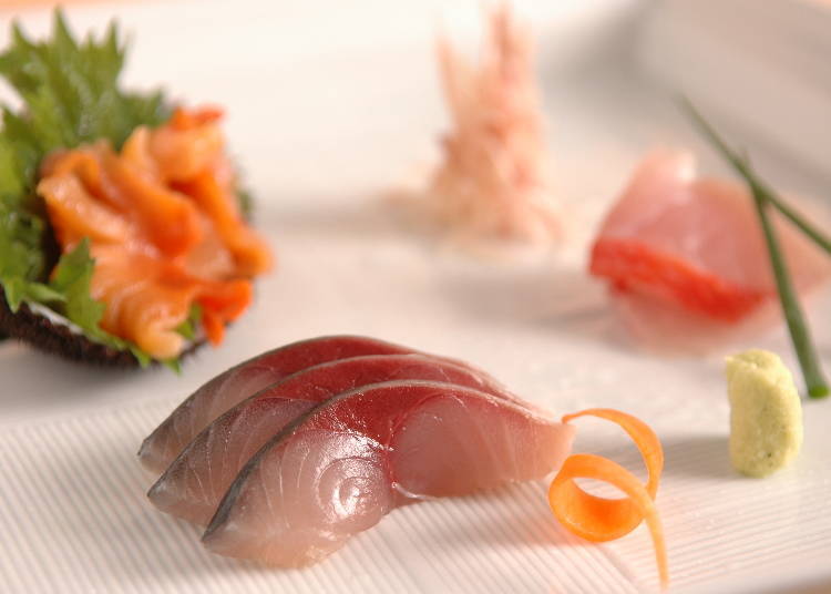 Next to nigiri, the shop also serves exquisite sashimi, beautifully arranged.