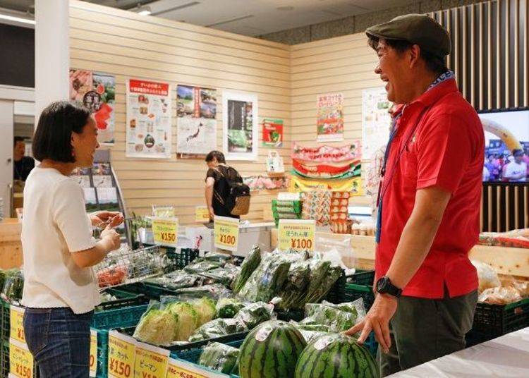 ▲There is also a fresh produce booth which will operate on different business days every week. When we visited it offered special products from Chiba prefecture. You will also find a dining hall here