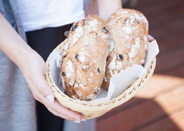 “Aged” bread (550 yen including tax)