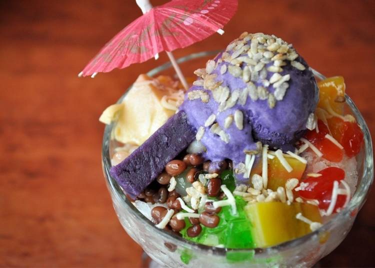 An Insta-worthy dessert! Try the colorful halo-halo, the Philippines’ delicious version of shaved ice!