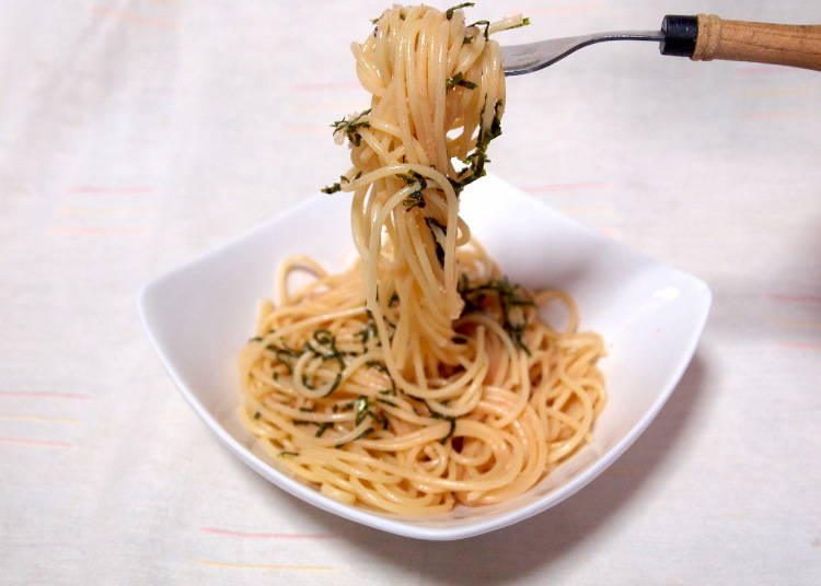 #1. Japan’s Number One Favorite: Aeru Pasta Sauce Tarako (Kewpie, 168 yen excluding tax)