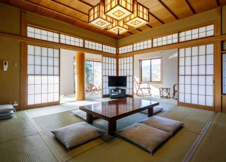 ▲ This private room has a beautiful view of Lake Ashi in all four seasons.