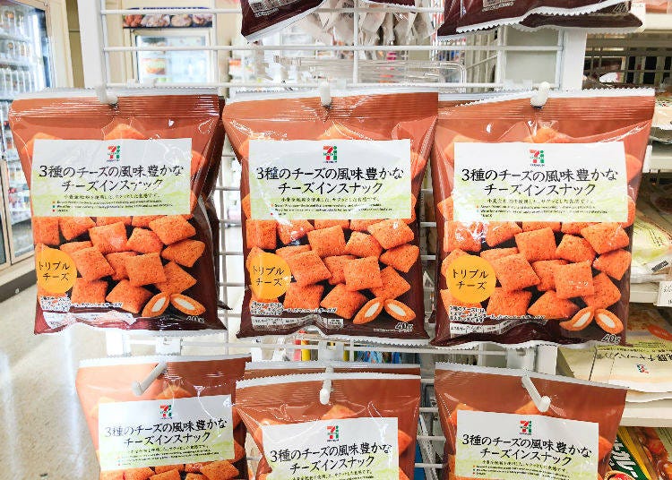 1st Place – the King of Snacks: Cheese-in Snack Triple Cheese Flavor (108 Yen)
Three Kinds of Cheese Blend into a Tasty Snack Experience!