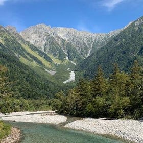 (Gifu) Kamikochi Hiking Experience
(Image: Klook)