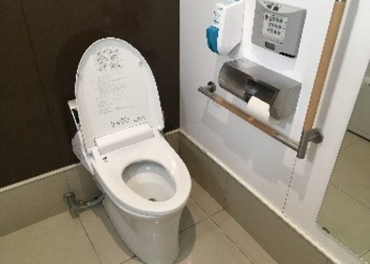 8. Toilets in Japan: Are Toilets in Japan Free?