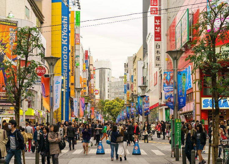 Ikebukuro: "Shopping, Entertainment, and Ramen Galore!"