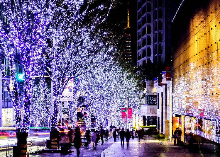 Roppongi: "Tokyo’s Tourist Town, Sophisticated and Glitzy"