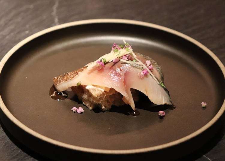 “Little Tartine of Pickled Mackerel and Sour Cream,” 500 yen