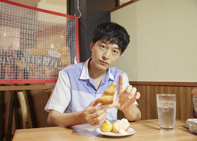 パンシェルジュ 俳優 伊藤裕一が本音コメント 新橋のパン食べ放題ランチを満腹リポート Live Japan 日本の旅行 観光 体験ガイド