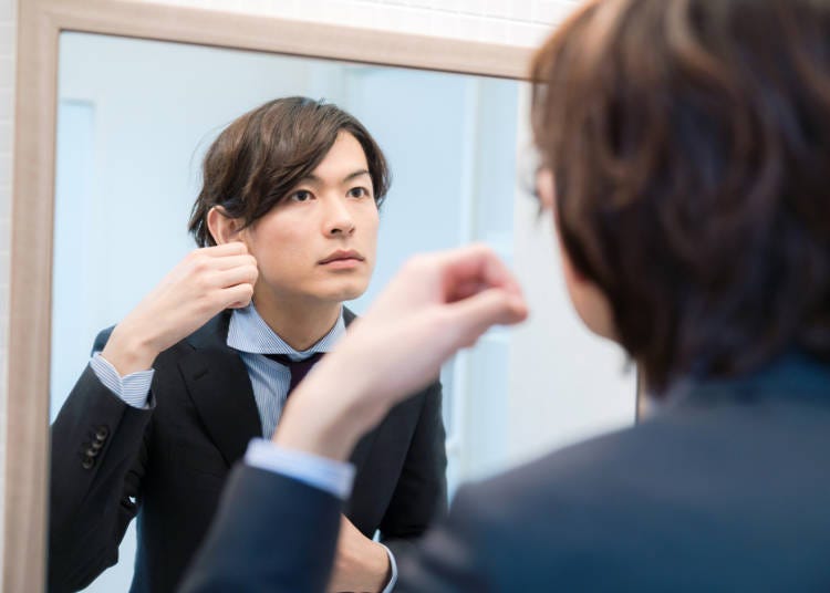 6. 男性も髪をセットしてる人が多い！