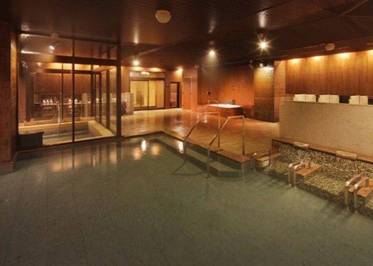“Taki no Yu” (women only) features an array of different baths such as a nano-mist sauna and a silky bath for all things wellness and beauty.