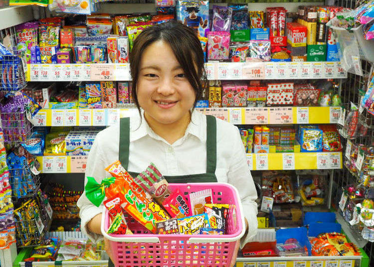 Tokyo Snack Souvenirs: Under $4 For a Whole Basket of Japanese Snacks?!