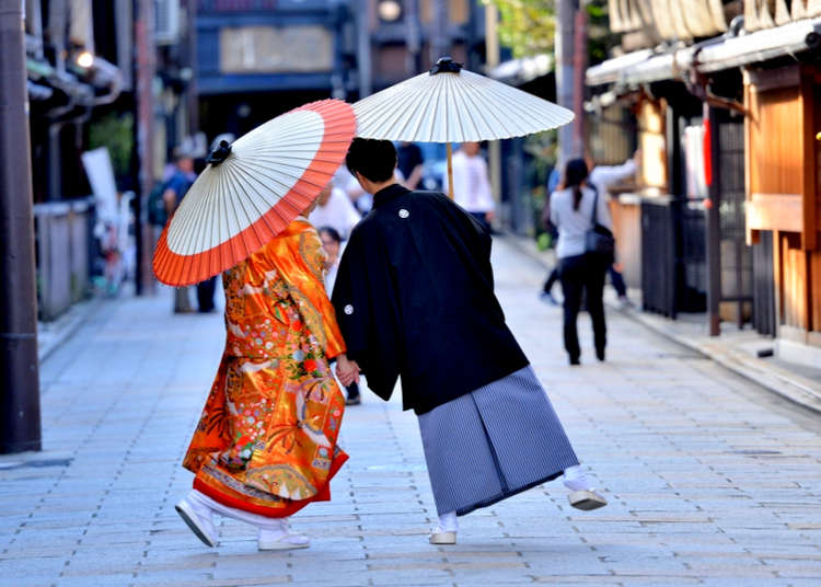 Honeymoon in Tokyo: 5 Perfect Romantic Getaways in Japan!