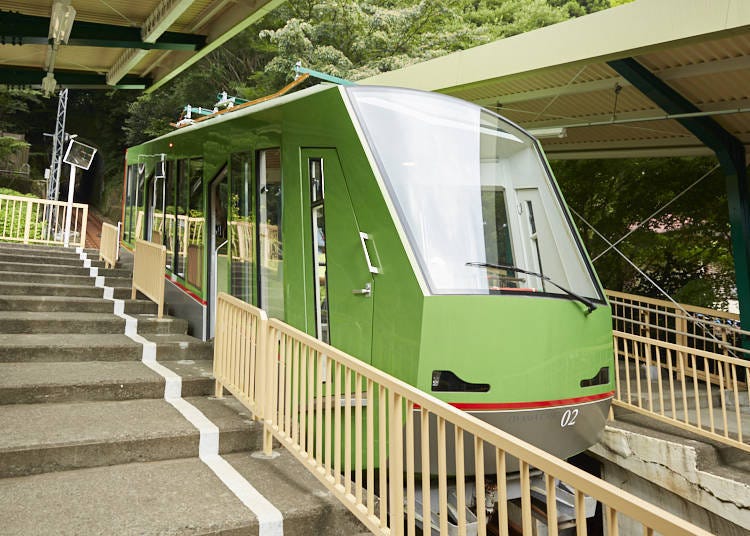 雨降山大山寺。了解廢佛毀釋的排佛運動歷史，體驗丟陶器消災解厄