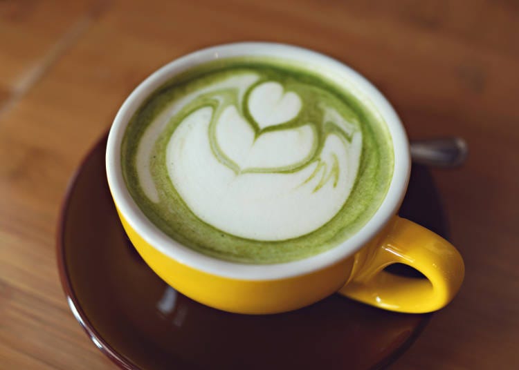 抹茶ラテ?え、これって、ほうれん草ラテじゃない?