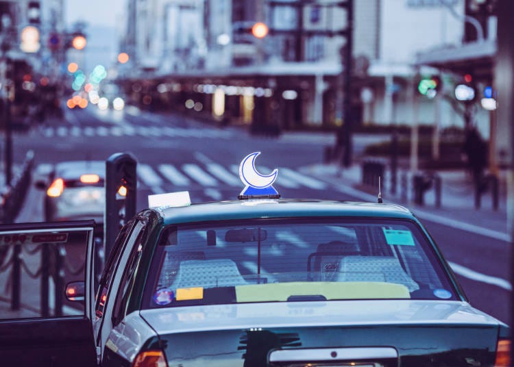 日本計程車不需要自己開關門?