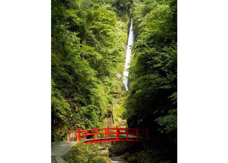 4. Shasui Falls - Kanagawa Prefecture