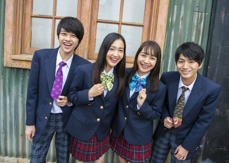 用姊妹裝、情侶裝、同學裝 一起拍下紀念合照吧