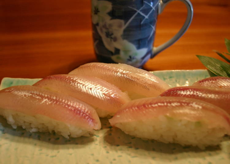 Try autumn’s special shishamo sushi at Mukawa’s sushi restaurants.