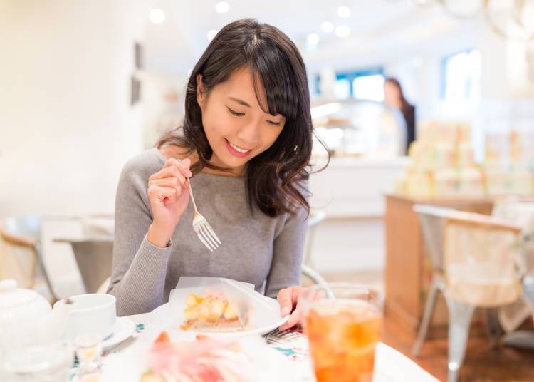 2. Eating alone is totally normal