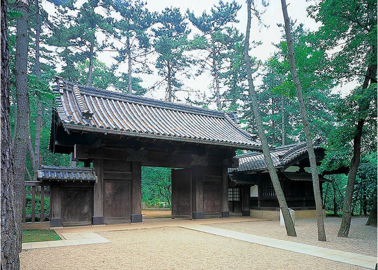 Gate of the Date Family Residence. Image courtesy of EDO-TOKYO OPEN AIR ARCHITECTURAL MUSEUM.