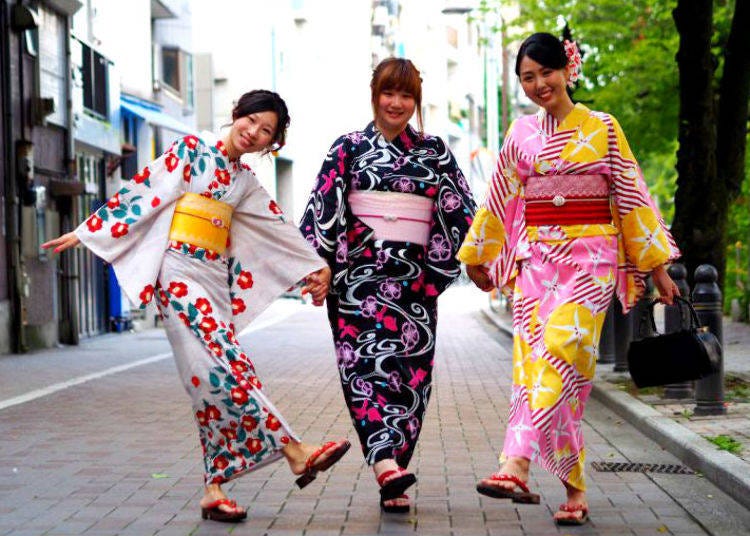 Asakusa Aiwafuku: Kimono Rentals and Purikura Photo Booths