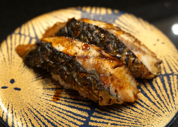 Eel nigiri, 660 yen (excluding tax)