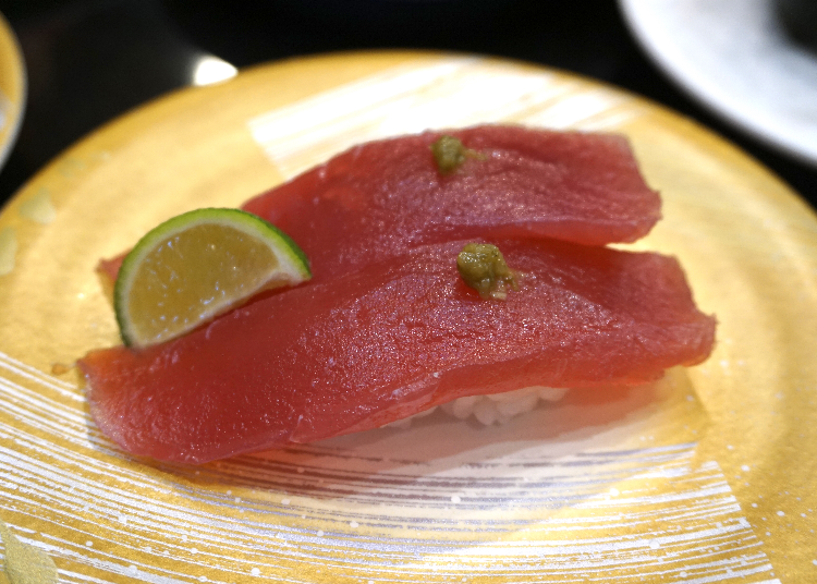 鹽漬鮪魚握壽司，不含稅260日圓