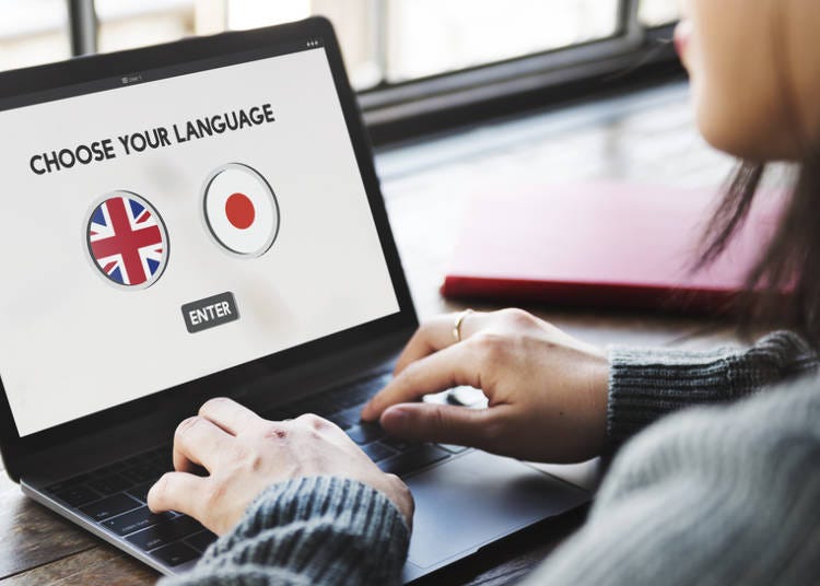 ウェブサイトだけ、どうして英語の情報が少ないの?