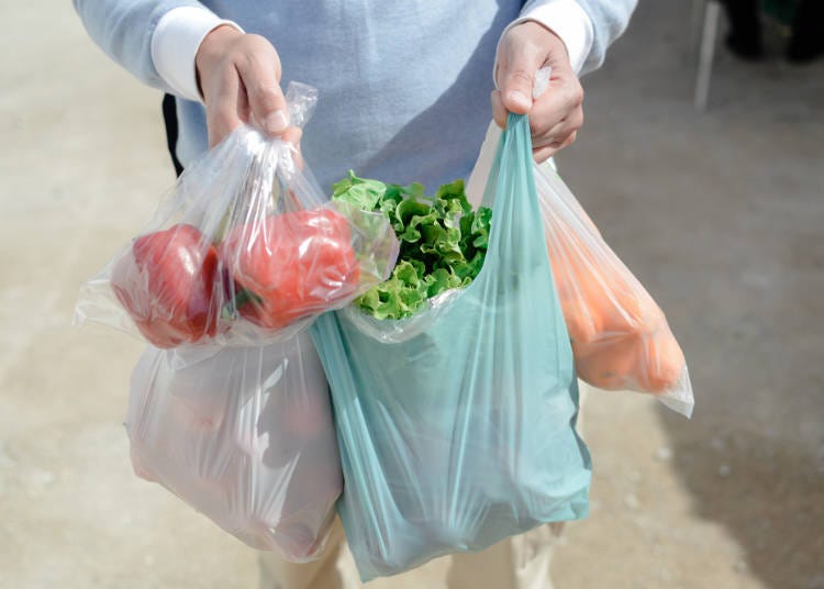 1. Fresh food is placed inside plastic bags during checkout