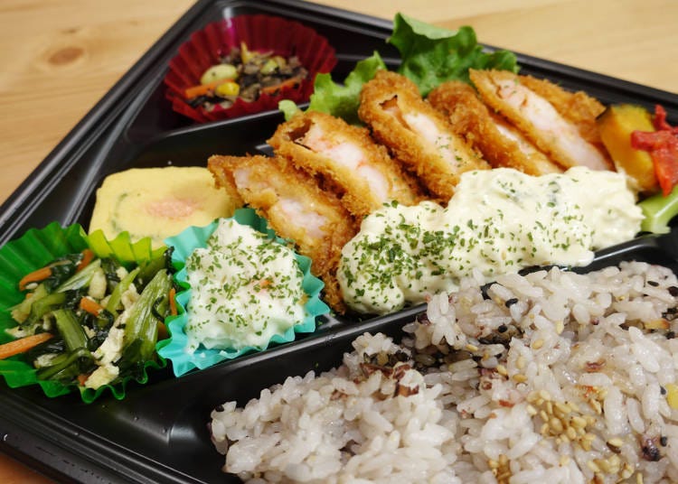 3. Wide selection of bento and side dishes