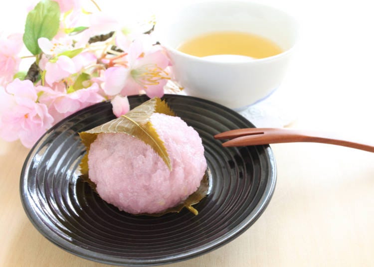 6. Sakura-themed food