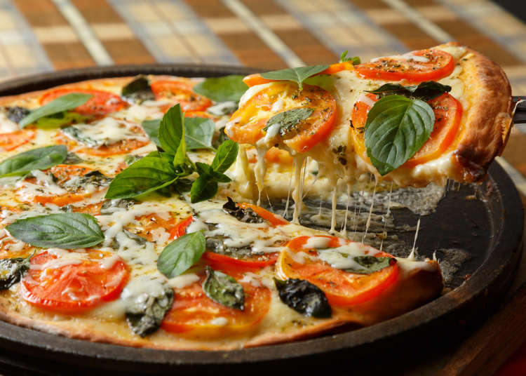 食べるならどっち？イタリア人とアメリカ人が自国のピザがウマイという理由