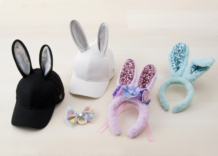 Cap 2,600 yen each Bunny Ears Headband 1,300 yen each Hair tie 700-900 yen