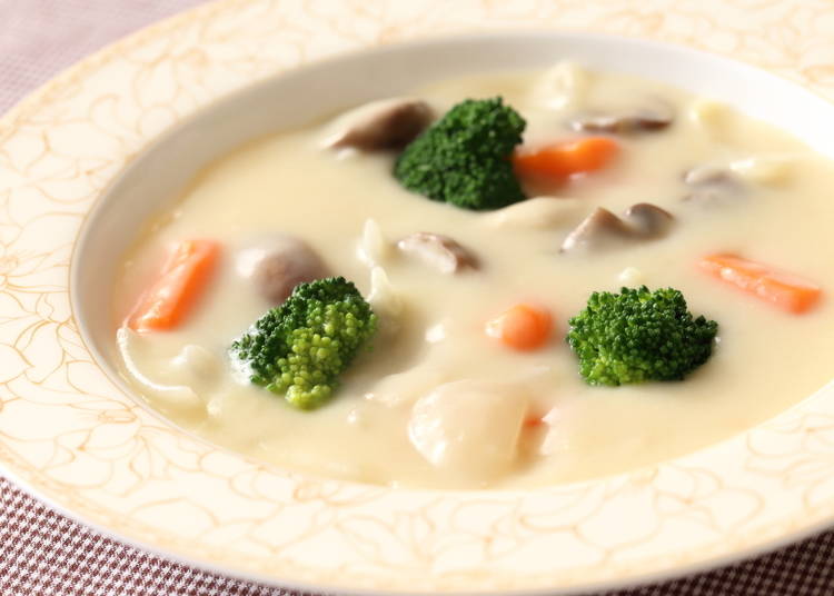 「クリームシチュー」をご飯と食べることに驚き！