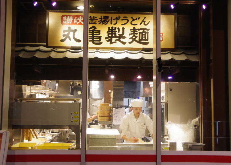 海外限定メニューもスゴイ 丸亀製麺 に人気のメニュー 裏アレンジを聞いてみた Live Japan 日本の旅行 観光 体験ガイド
