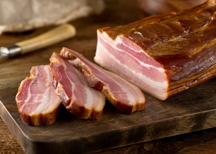 The Difference Between "Bacon" and "Pancetta"