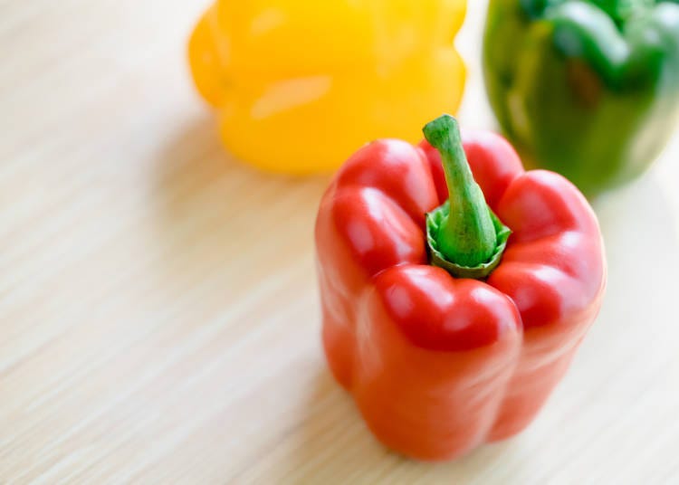 The Difference Between "Piman" and "Paprika"