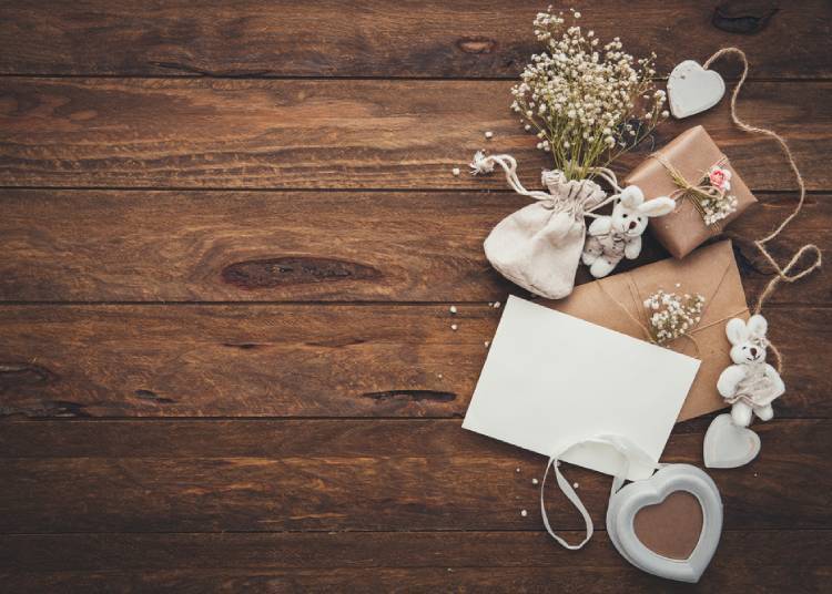 7. Return Gifts: Pick Your Own Present!
